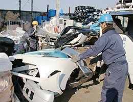 各集積場所で荷下ろし